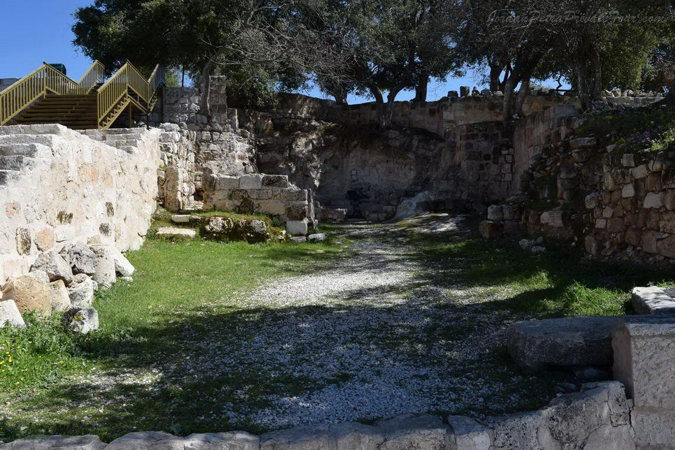 Lots Cave Article Image